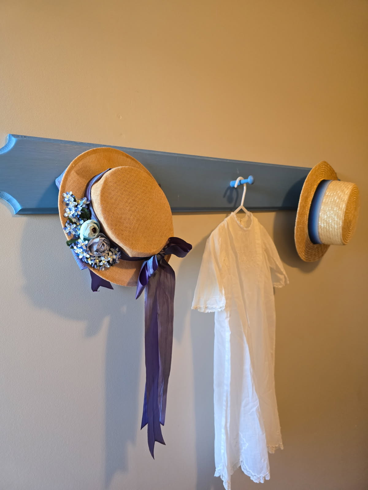 Blue Moon Room details